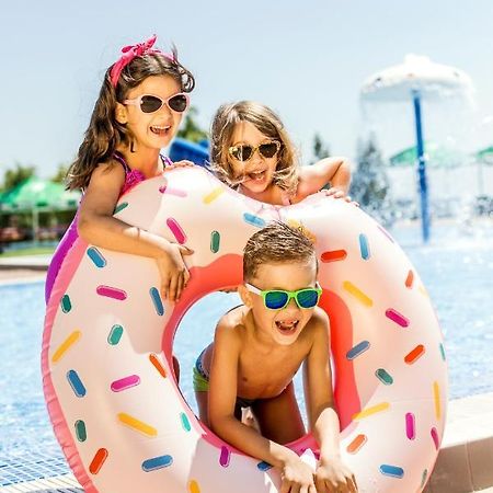 Sportium Hotel Ochakiv Esterno foto