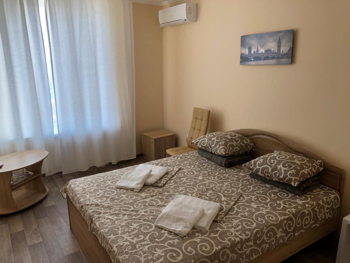 Sportium Hotel Ochakiv Esterno foto